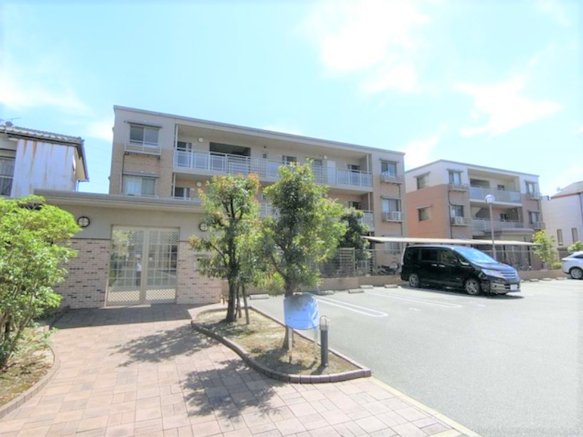 建物外観　外観は落ち着いています
