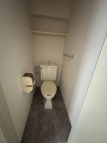 トイレ　※同仕様参考写真