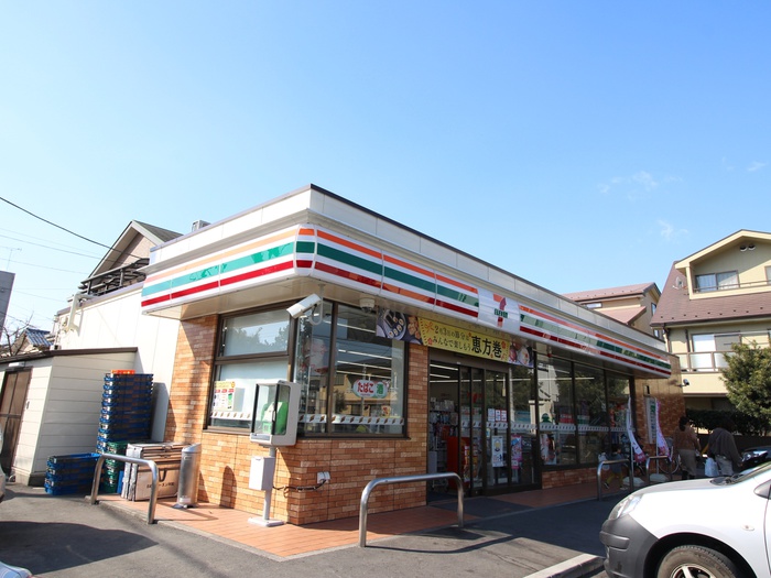 コンビニ　セブンイレブン（コンビニ）まで150m