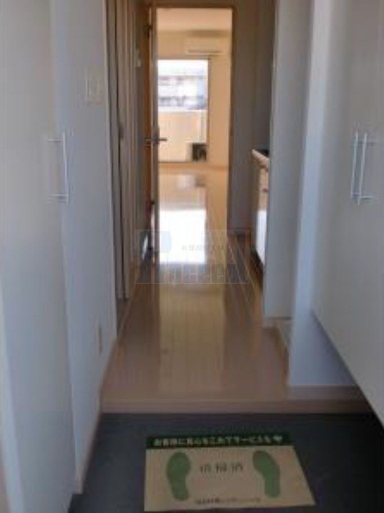 玄関　※別部屋参考写真※現況優先です