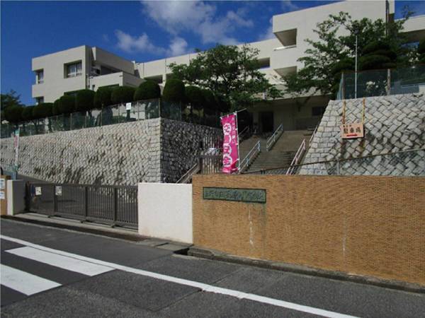 中学校　玉原中学校（中学校）まで350m