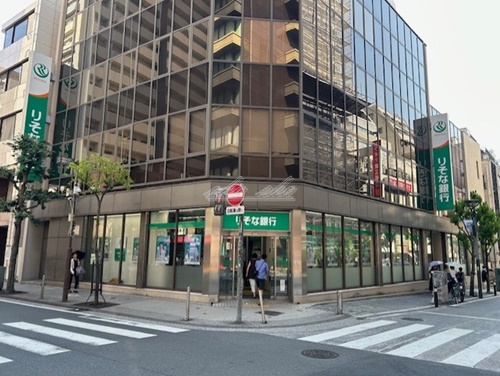 銀行　りそな銀行 川崎支店（銀行）まで353m