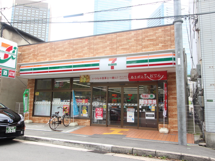 コンビニ　セブンイレブン（コンビニ）まで312m
