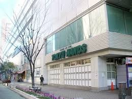 ホームセンター　東急ハンズ江坂店（ホームセンター）まで641m