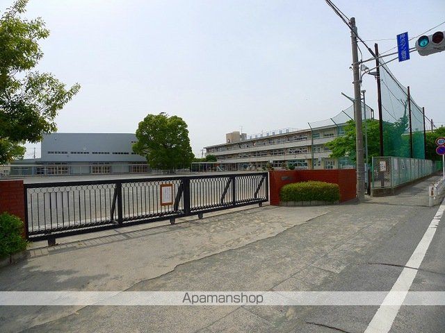 小学校　太田市立韮川小学校（小学校）まで210m
