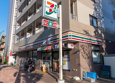 コンビニ　セブン－イレブン目黒本町２丁目店（コンビニ）まで136m