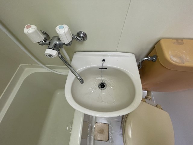 洗面設備　脱衣スペースもあります