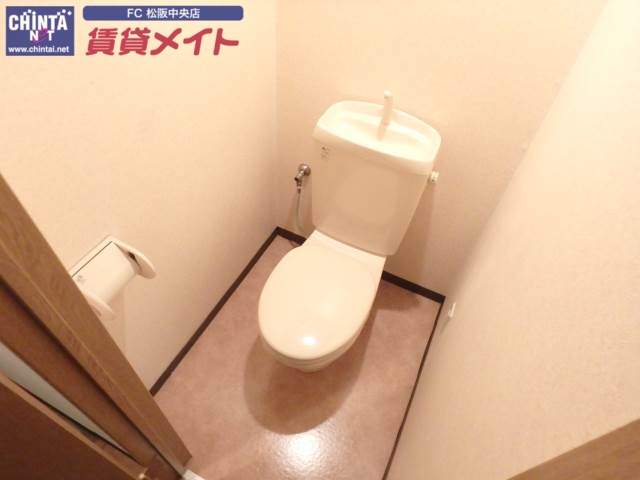 トイレ　別部屋反転画像参考