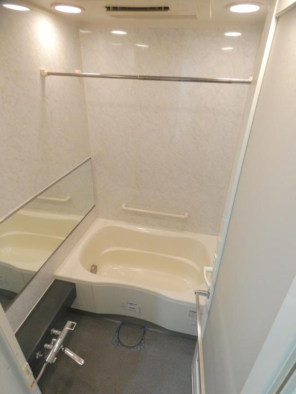 バス・シャワールーム　別部屋参考写真