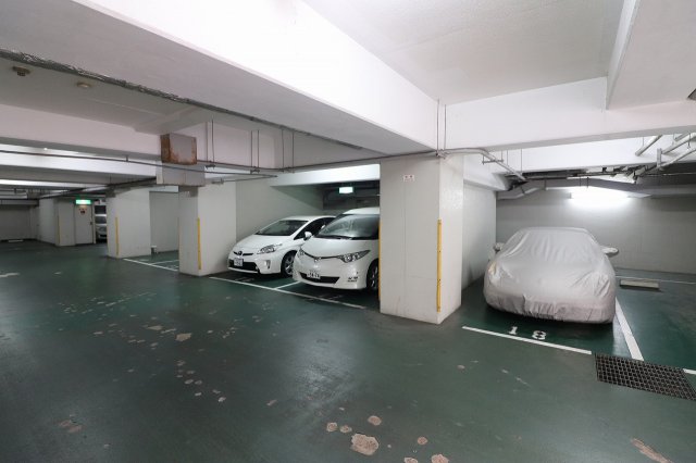 駐車場　駐車場あります