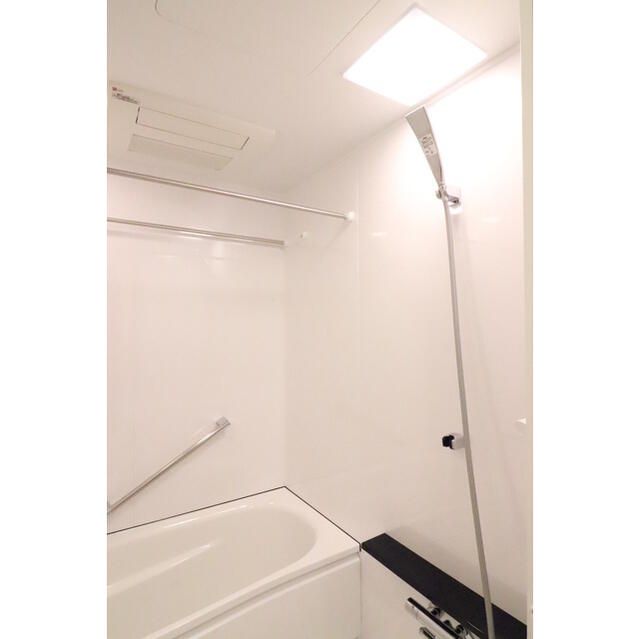 バス・シャワールーム　※別部屋の参考写真です。
