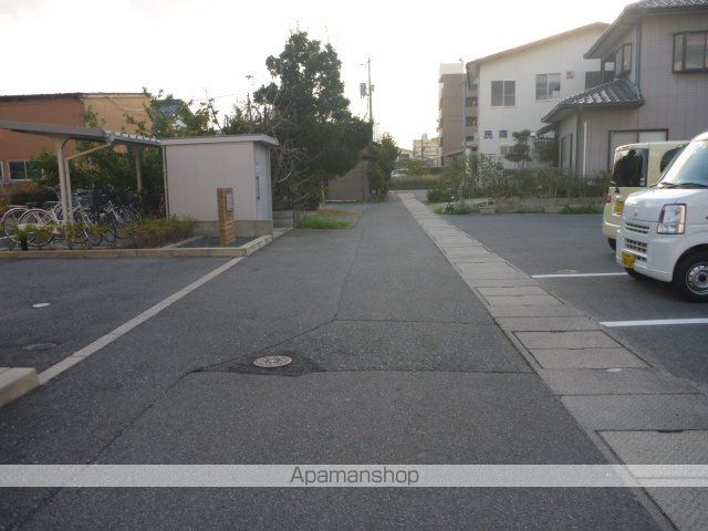 その他　前面道路（その他）まで0m