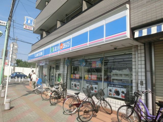 コンビニ　ローソン草加松原店（コンビニ）まで767m