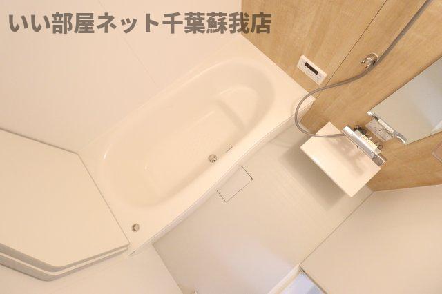 バス・シャワールーム　落ち着いた空間のお風呂です