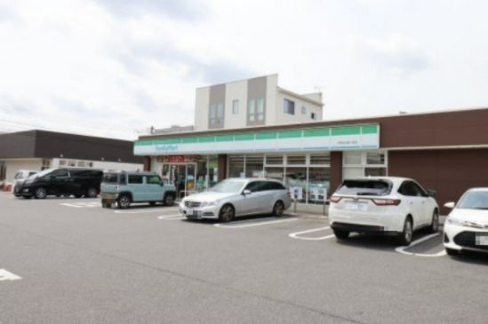 コンビニ　ファミリーマート 千葉末広四丁目店（コンビニ）まで158m