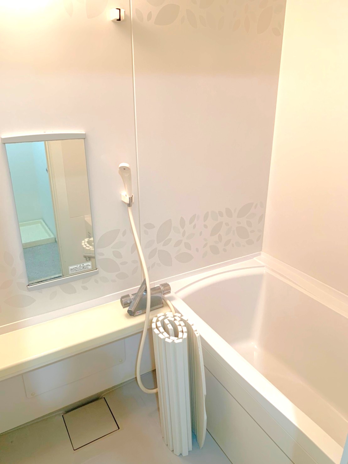 バス・シャワールーム　トイレ別だから空間が広くてゆったり入れる☆