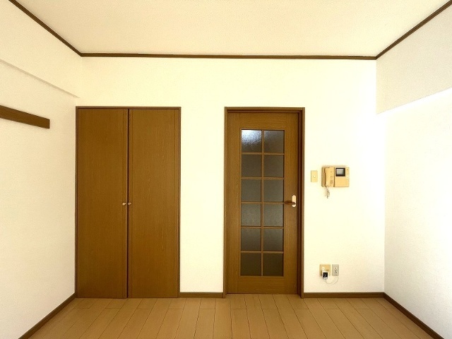 収納　※別室同じ間取りの写真。現況を優先します。