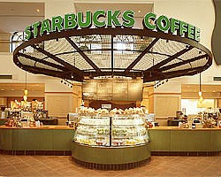 飲食店　スターバックスコーヒー ゲートシティ大崎店（飲食店）まで559m