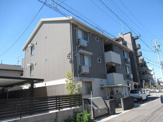 建物外観　大和ハウスの物件です