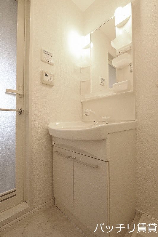 洗面設備　※写真は同型タイプの為現状を優先いたします