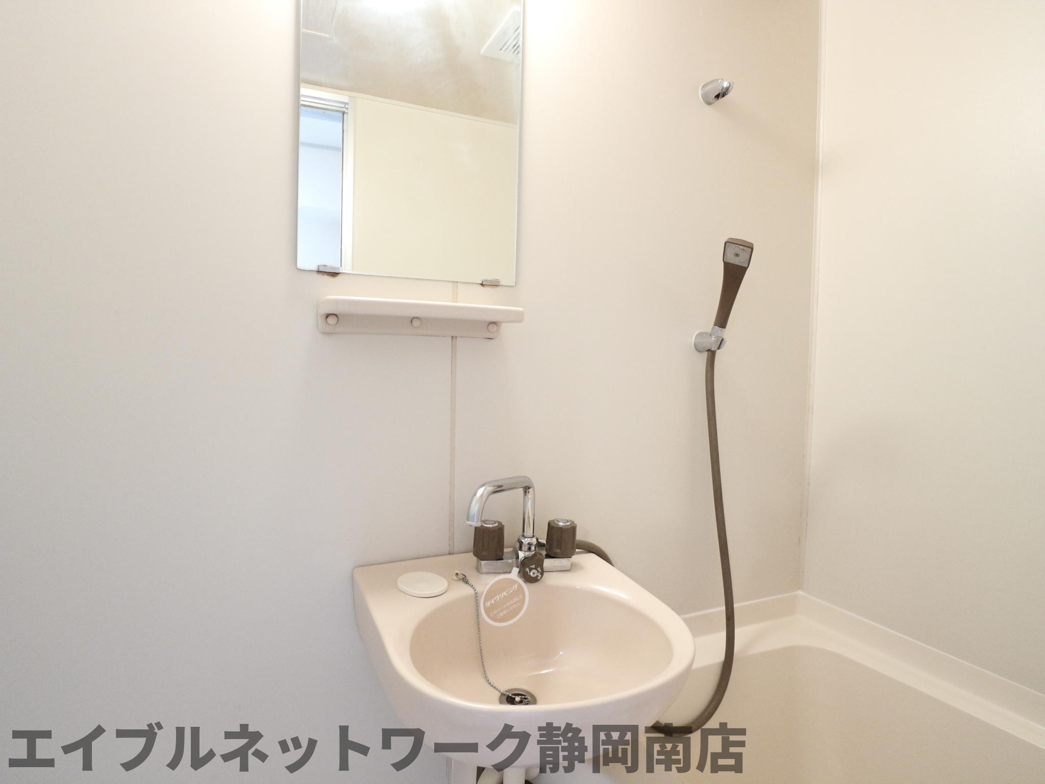 洗面設備　洗面所です
