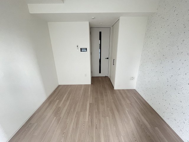 その他部屋・スペース　広くて明るい寝室