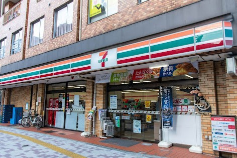 コンビニ　セブン-イレブン 朝日橋店（コンビニ）まで260m