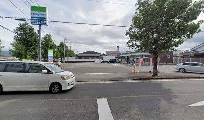 コンビニ　ファミリーマート　祝吉店（コンビニ）まで750m