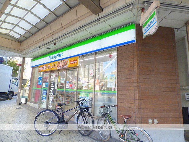 コンビニ　ファミリーマート（コンビニ）まで399m