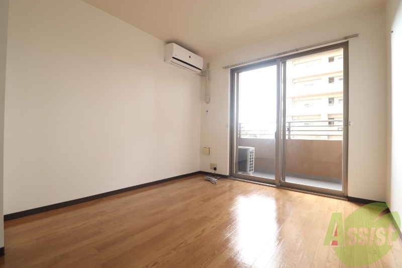 レジディア神戸ポートアイランド サウス・センターの居間写真