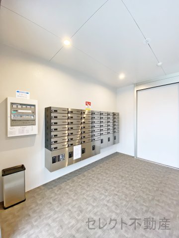地下鉄東山線 本陣駅 徒歩7分 5階建 築4年の外観写真