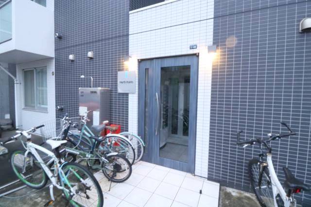 駐車場　入口はこちら♪