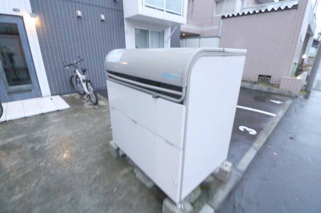 その他共有部分　専用ゴミステーション♪
