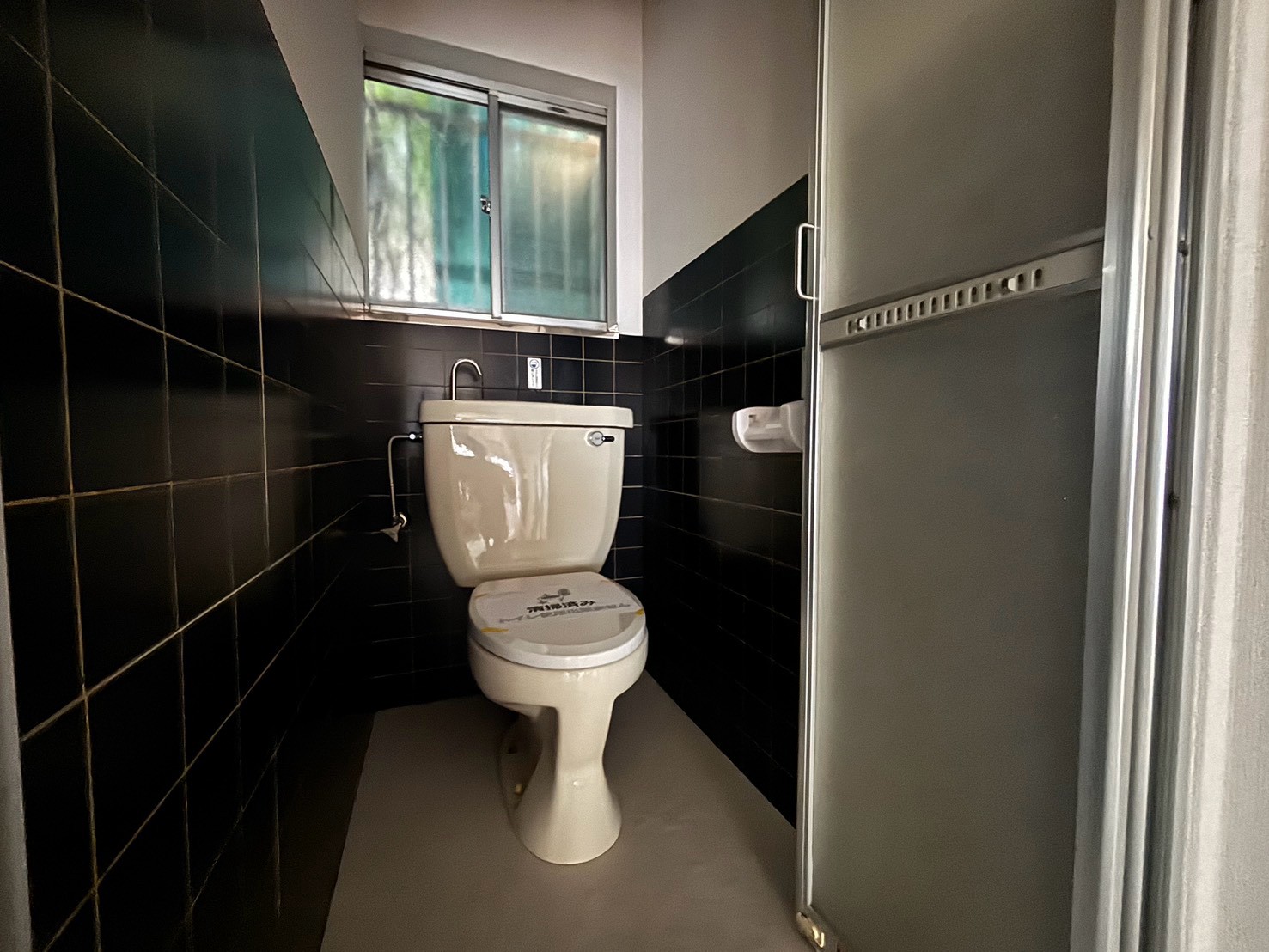 若葉荘のトイレ写真