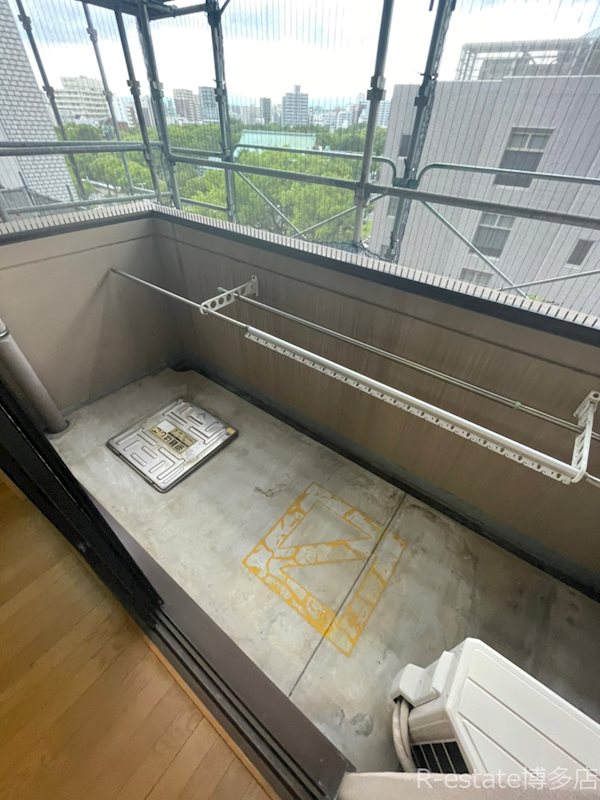 地下鉄箱崎線 馬出九大病院前駅 徒歩3分 13階建 築26年の内装写真