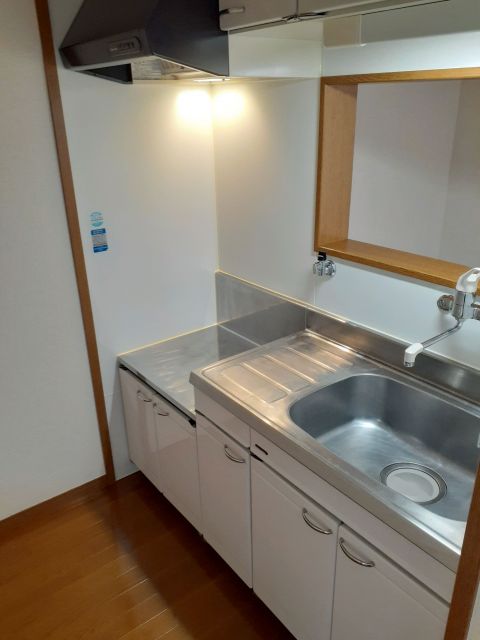 南海高野線 北野田駅 徒歩18分 2階建 築19年のキッチン写真