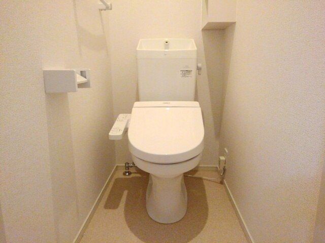 花音名西のトイレ写真