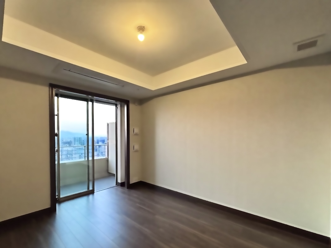 グラングリーン大阪THE NORTH RESIDENCEの居間写真