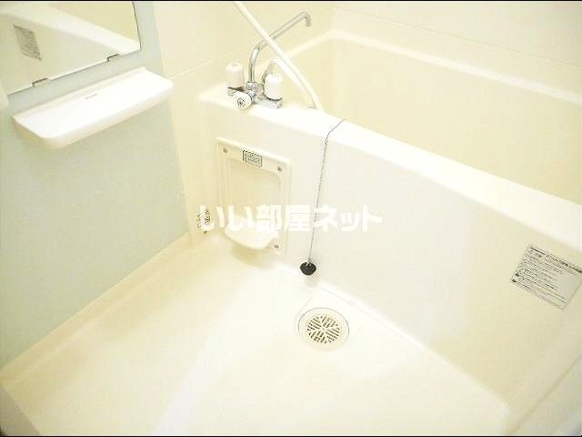 京王線 府中駅 徒歩6分 5階建 築19年の風呂写真