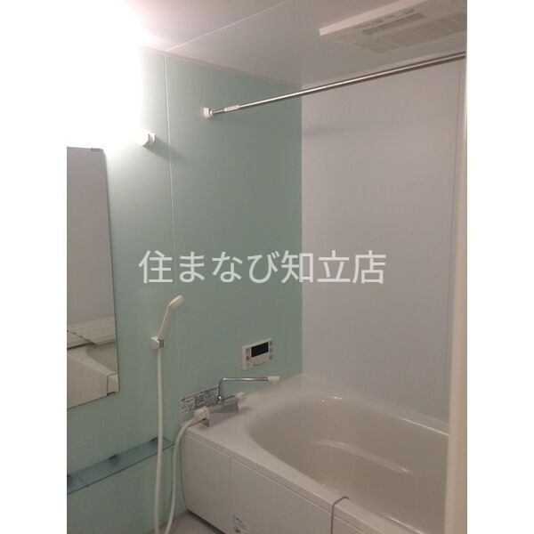 バス・シャワールーム　反転・同型タイプ