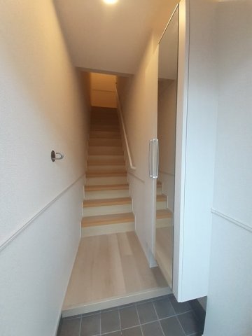 玄関　明るい玄関です