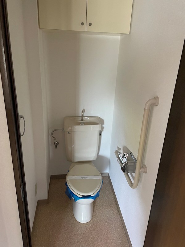 トイレ　別部屋参照