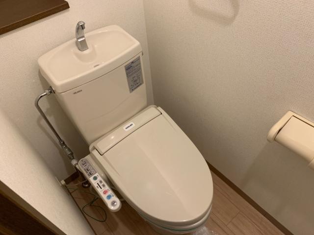 トイレ　トイレ