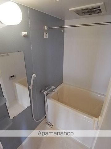 地下鉄谷町線 谷町九丁目駅 徒歩5分 14階建 築20年の風呂写真