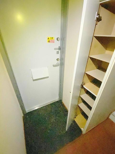 玄関　別部屋同仕様タイプ