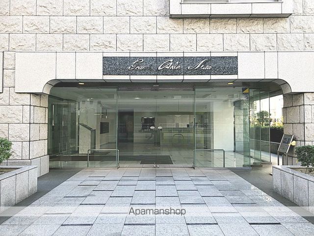 都営浅草線 三田駅 徒歩5分 11階建 築22年の外観写真
