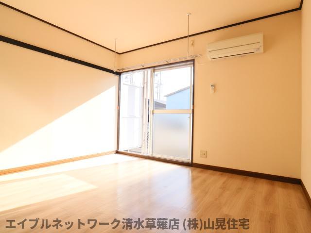 居室・リビング　ゆったりとした居間です