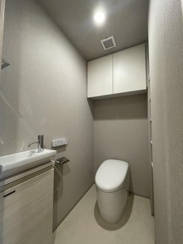 シャリエ椎名町のトイレ写真