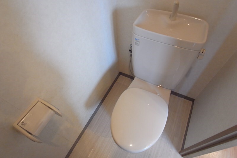 トイレ　※別室参考写真です。