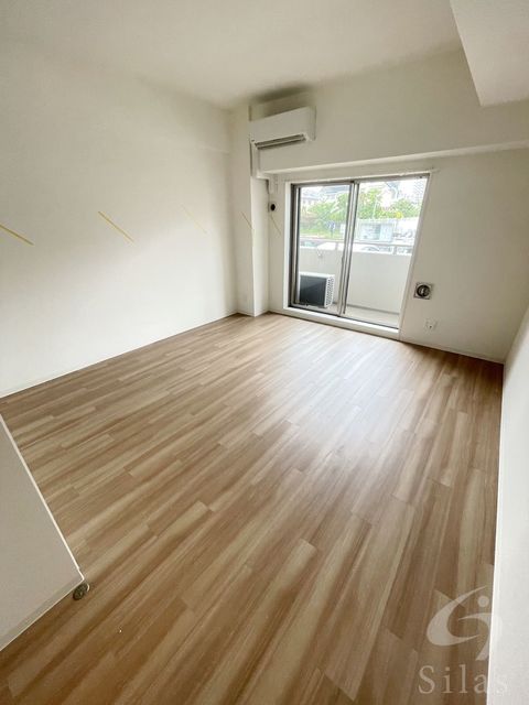 TKアンバーフロント中百舌鳥の居間写真